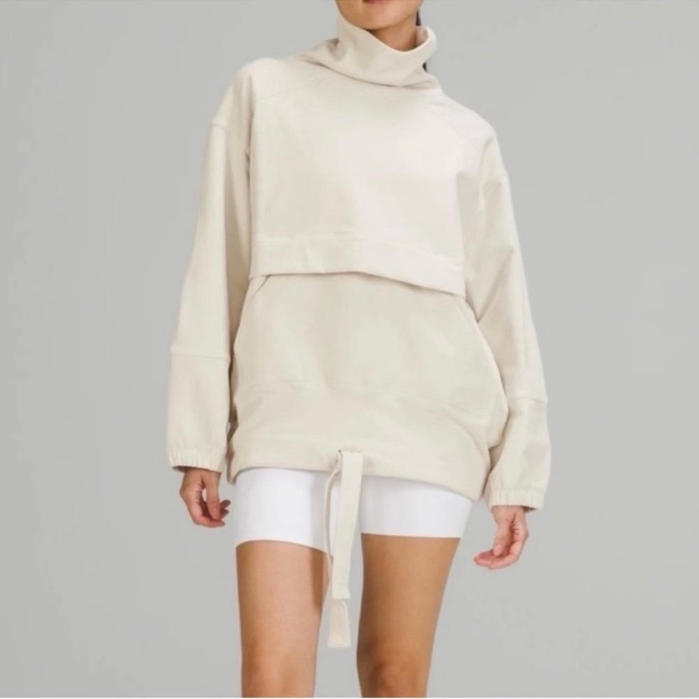 Lululemon LA Packable Pullover to Pillow Turtleneck